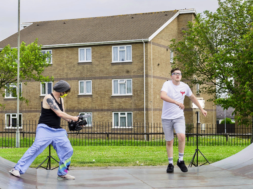 Urban shoot on skate ramps<br />
